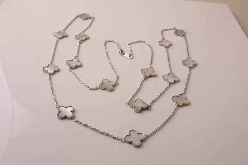 Collana Van Cleef & Arpels Modello 76